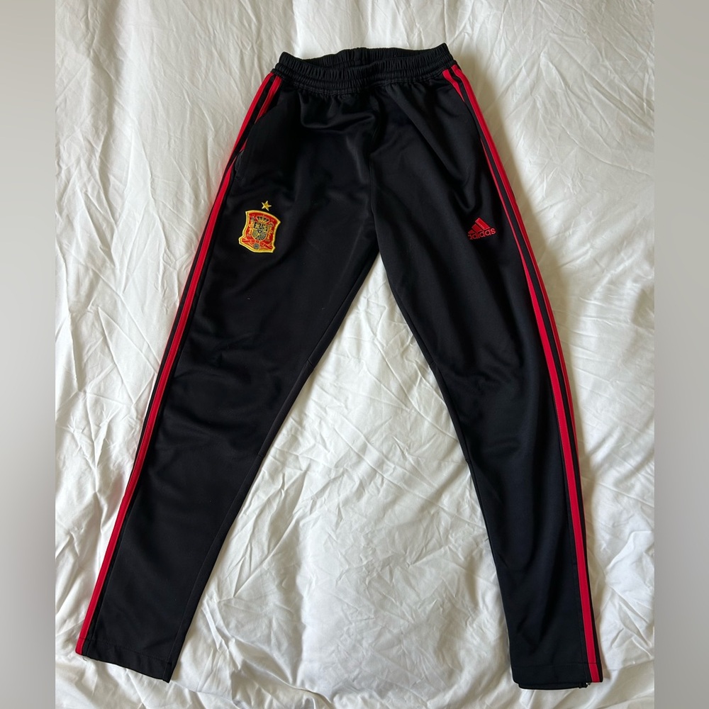Spain Soccer Track Pants | Black Red Stripe | Men’s XL | Soccer Style